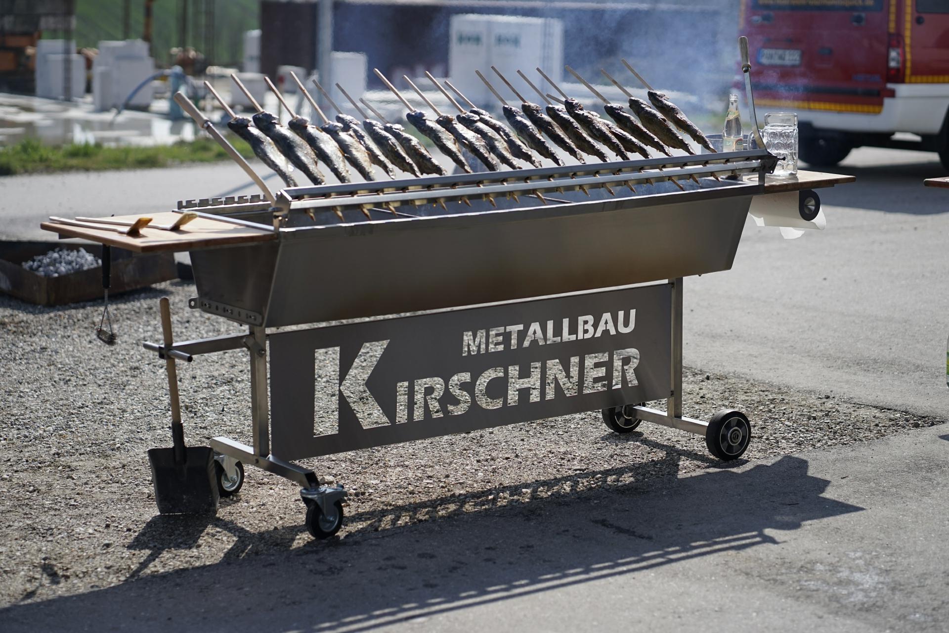 XXL Fischgrill Steckerlfisch Karfreitag Holzkohlegrill BBQ (4) XXL Fischgrill Steckerlfisch Karfreitag Holzkohlegrill BBQ (4)