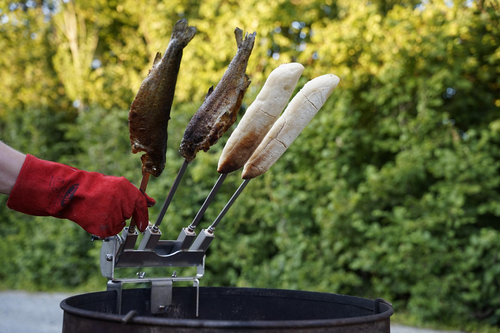 Steckerlfischhalter Spießhalter mit Rastverstellung Set