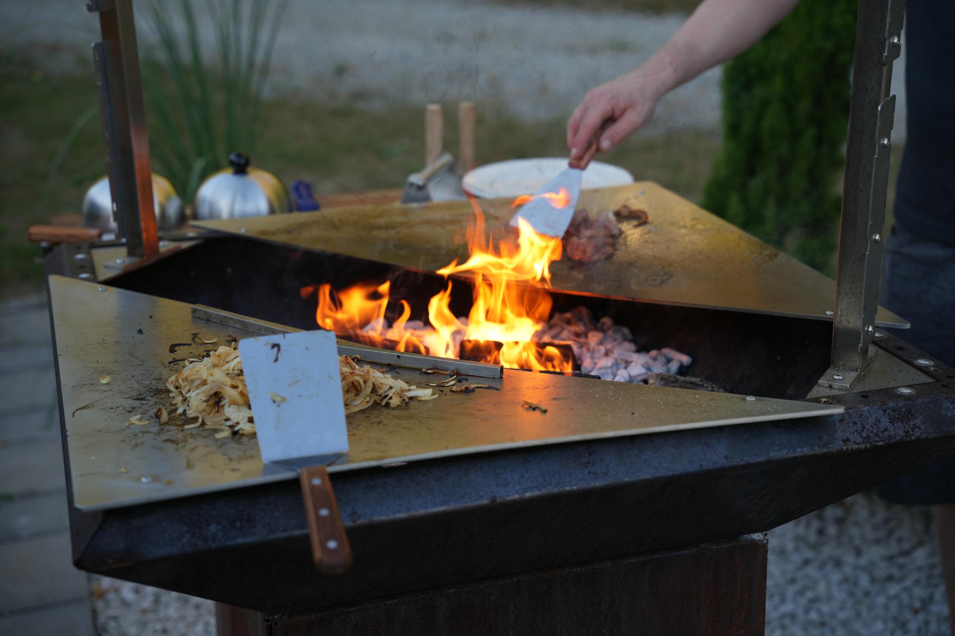 Grillstütze Schutzstütze Auffangleiste Absturzsicherung für Plancha (1 Paar)
