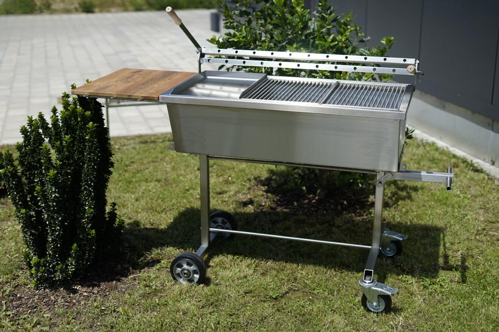 Edelstahlgrill Steckerlfischgrill XXL Holzkohle Gastro Holzkohlegrill