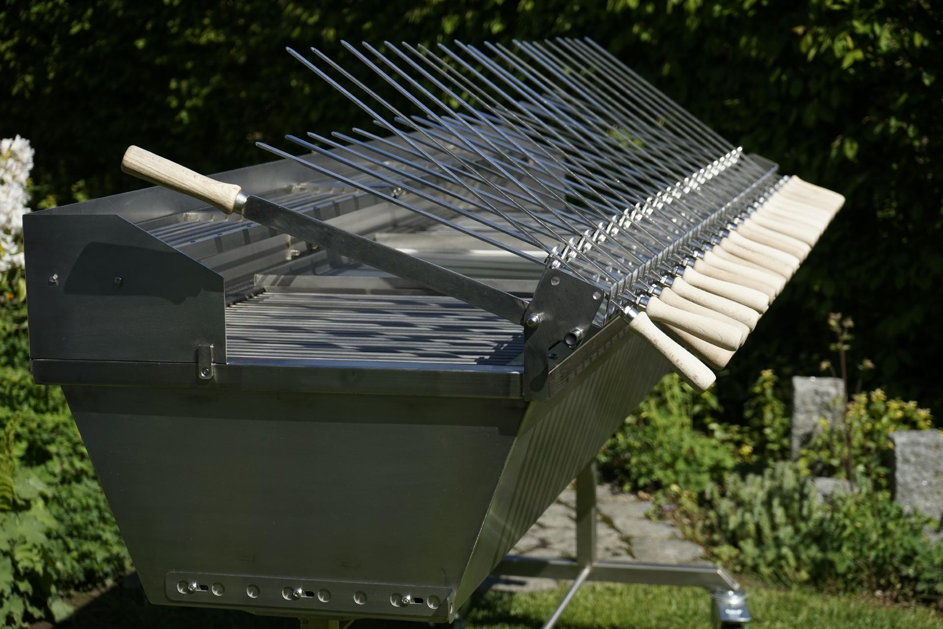 XXL Edelstahlgrill Makrelengrill Flammlachs BBQ Fischgrill Holzkohlegrill (5) XXL Edelstahlgrill Makrelengrill Flammlachs BBQ Fischgrill Holzkohlegrill (5)