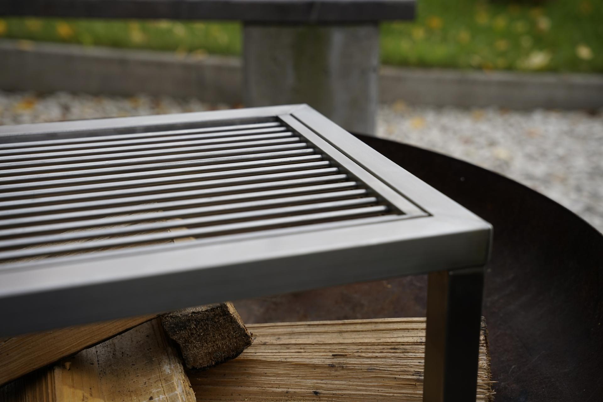 Grillgestell Rohrrahmen 30x30 mm mit Füße Edelstahl nach Maß