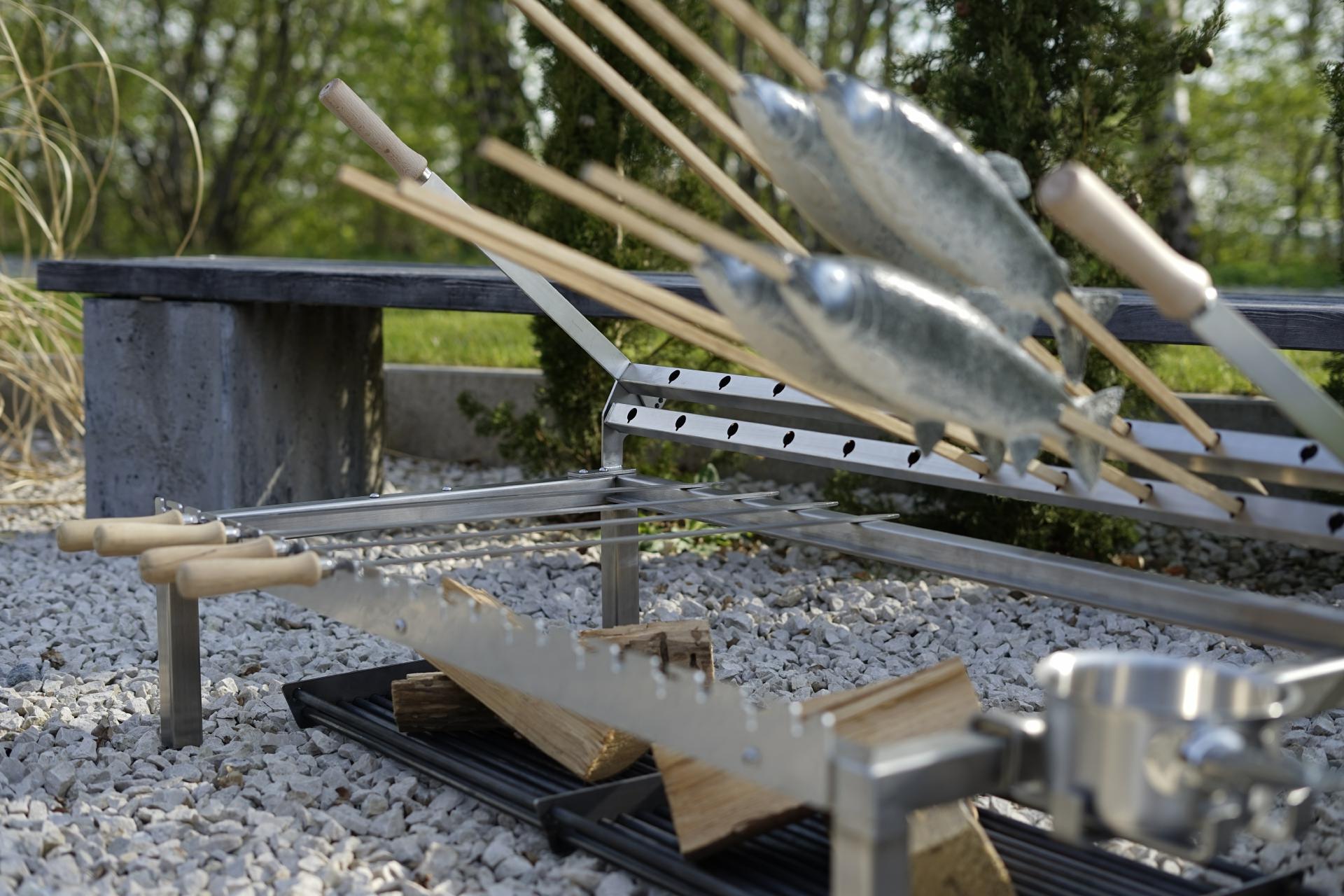 Grillgestell Rohrrahmen 30x30 mm mit Füße Edelstahl nach Maß Grillgestell Rohrrahmen 30x30 mm mit Füße Edelstahl nach Maß