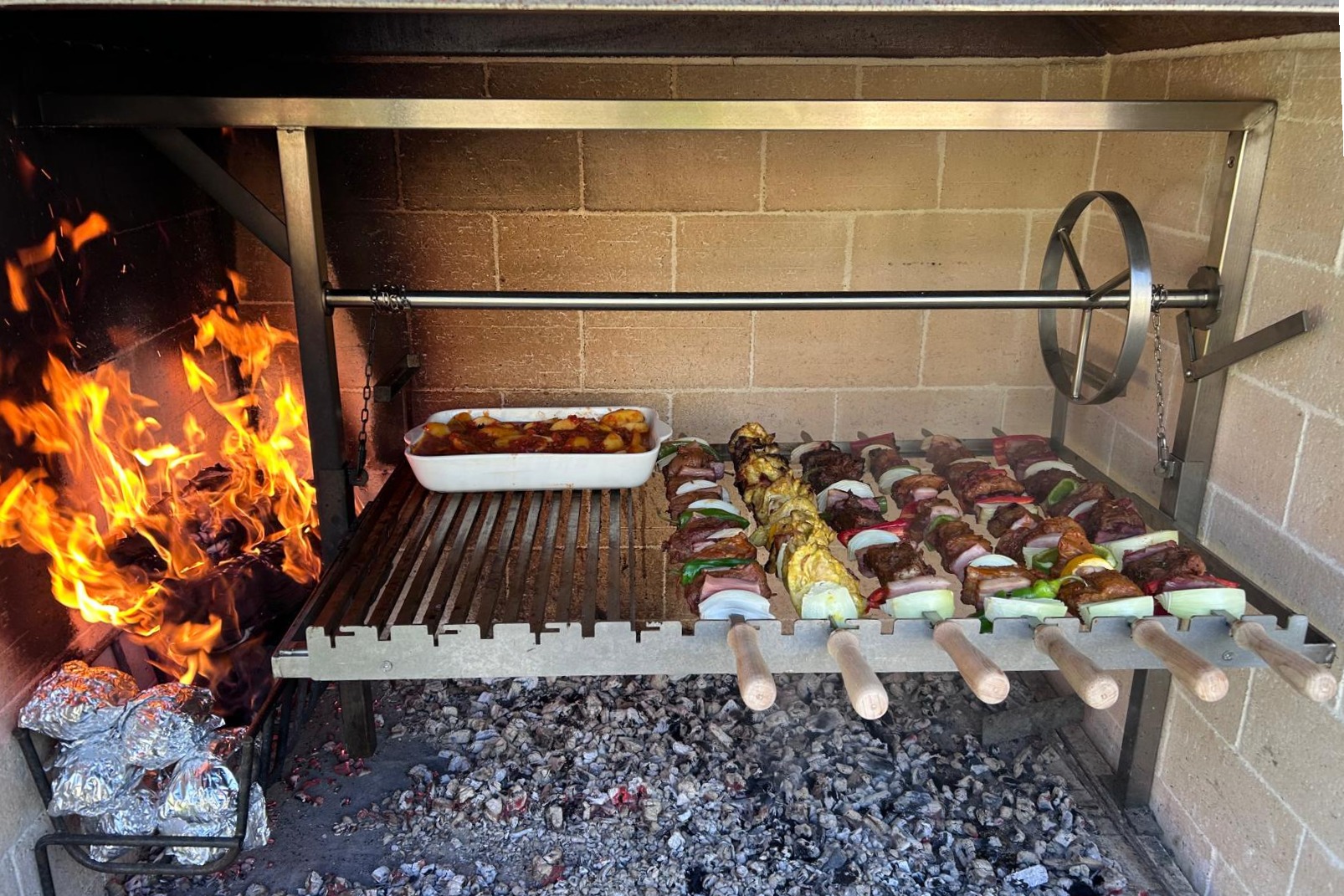 Argentinischer Asado Grill Edelstahl Grillgestell Aufsatz mit Kurbel