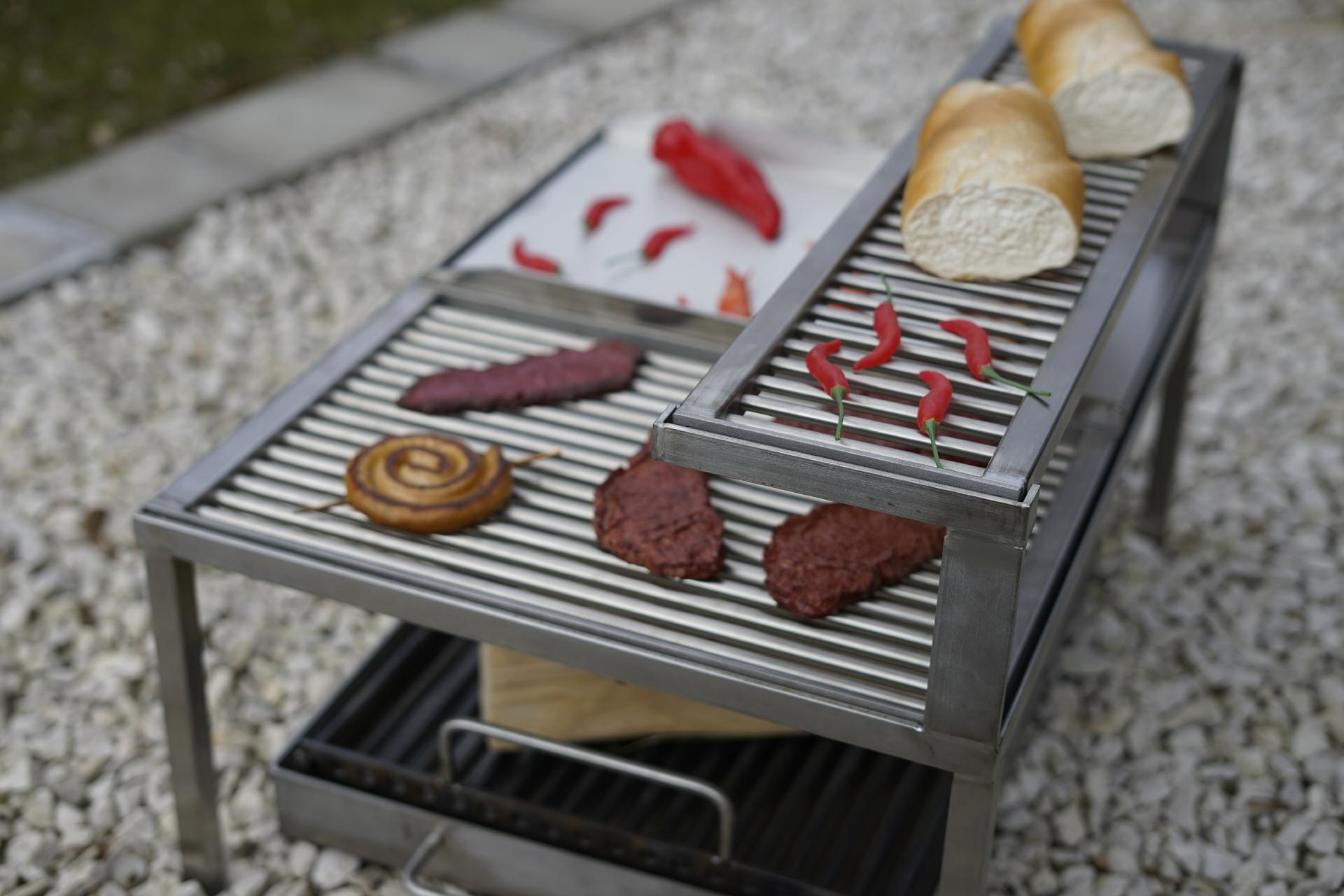 Grillgestell Auflagerahmen mit Füße Maßanfertigung Edelstahl nach Maß Grillgestell Auflagerahmen mit Füße Maßanfertigung Edelstahl nach Maß