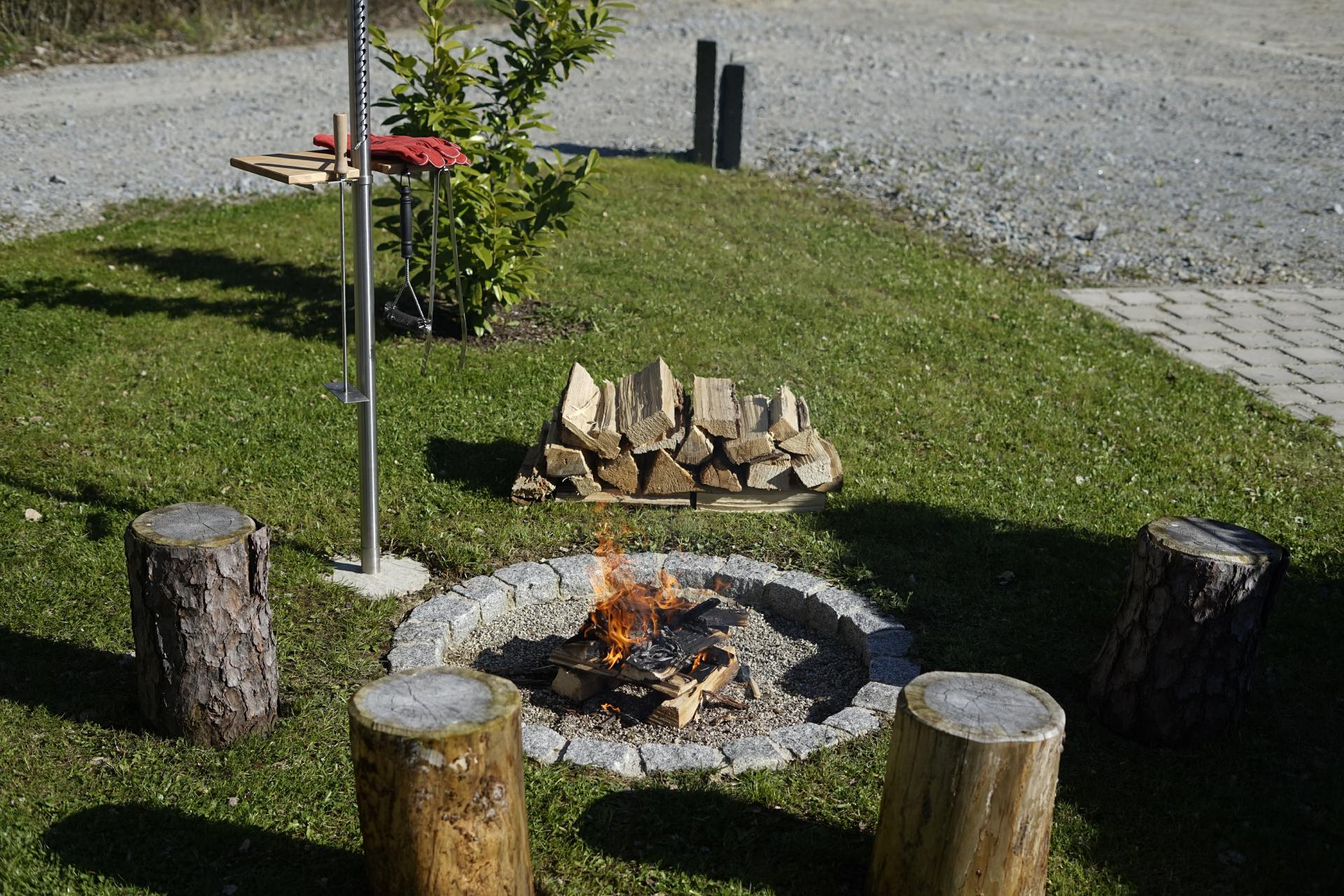 Ablagebrett für Grillgalgen Ablagebrett für Grillgalgen
