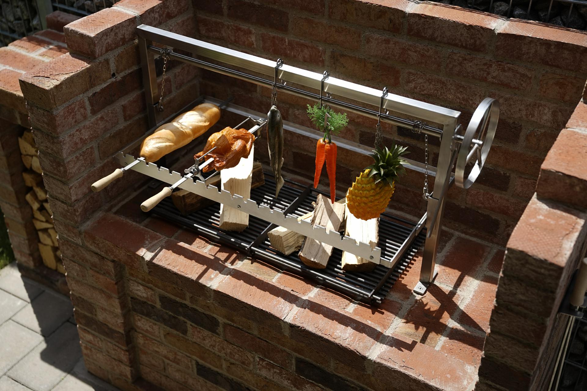 Edelstahl Spieß 12x680 mm mit geschraubten 110 mm Holzgriff Steckerlfisch Fisch Spieße Grillspieß