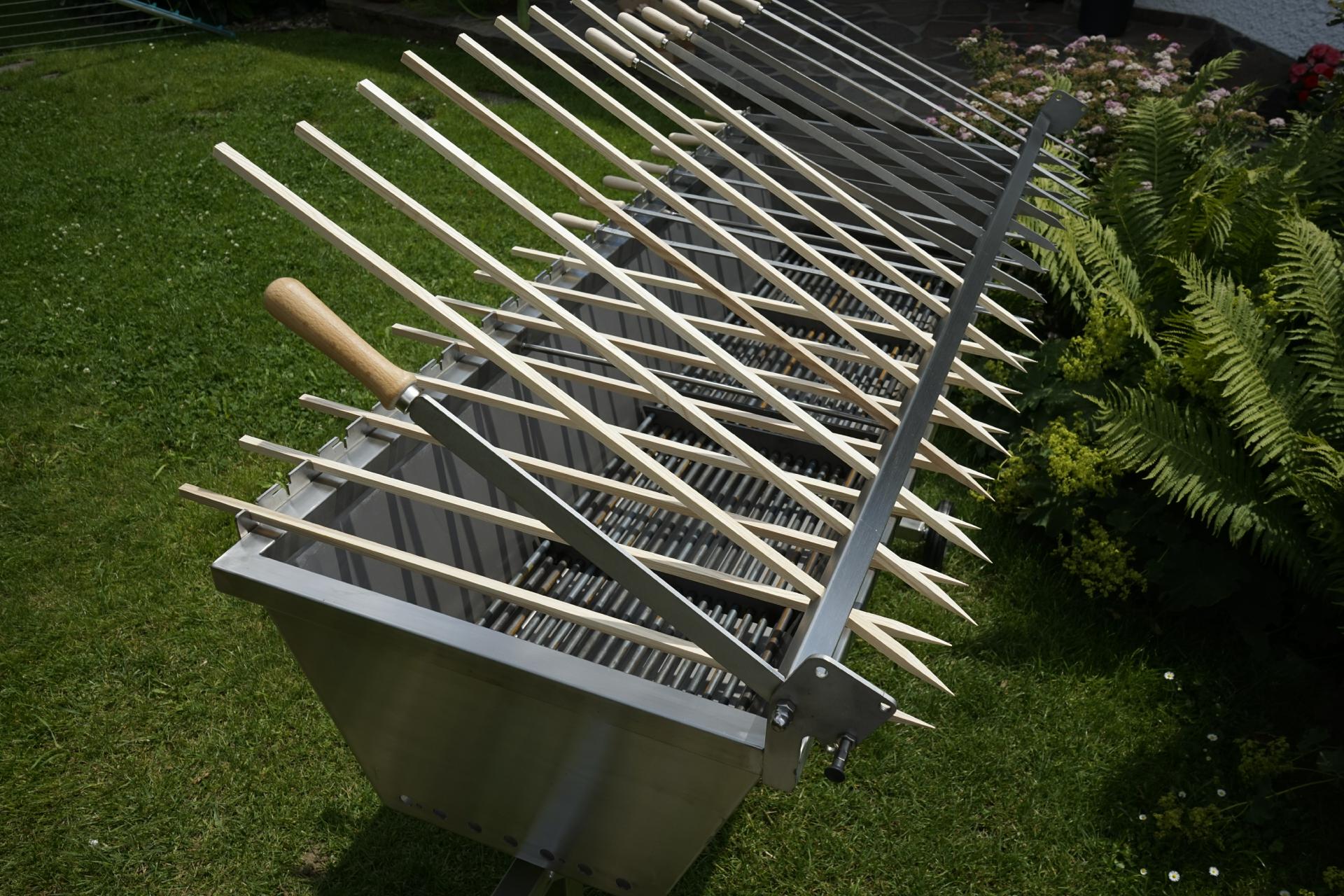 Steckerlfisch Fischgrill Steckerlfischgrill Grillaufsatz Fisch halter Spiehalter Klemmleiste Klemmschiene (3) Steckerlfisch Fischgrill Steckerlfischgrill Grillaufsatz Fisch halter Spiehalter Klemmleiste Klemmschiene (3)
