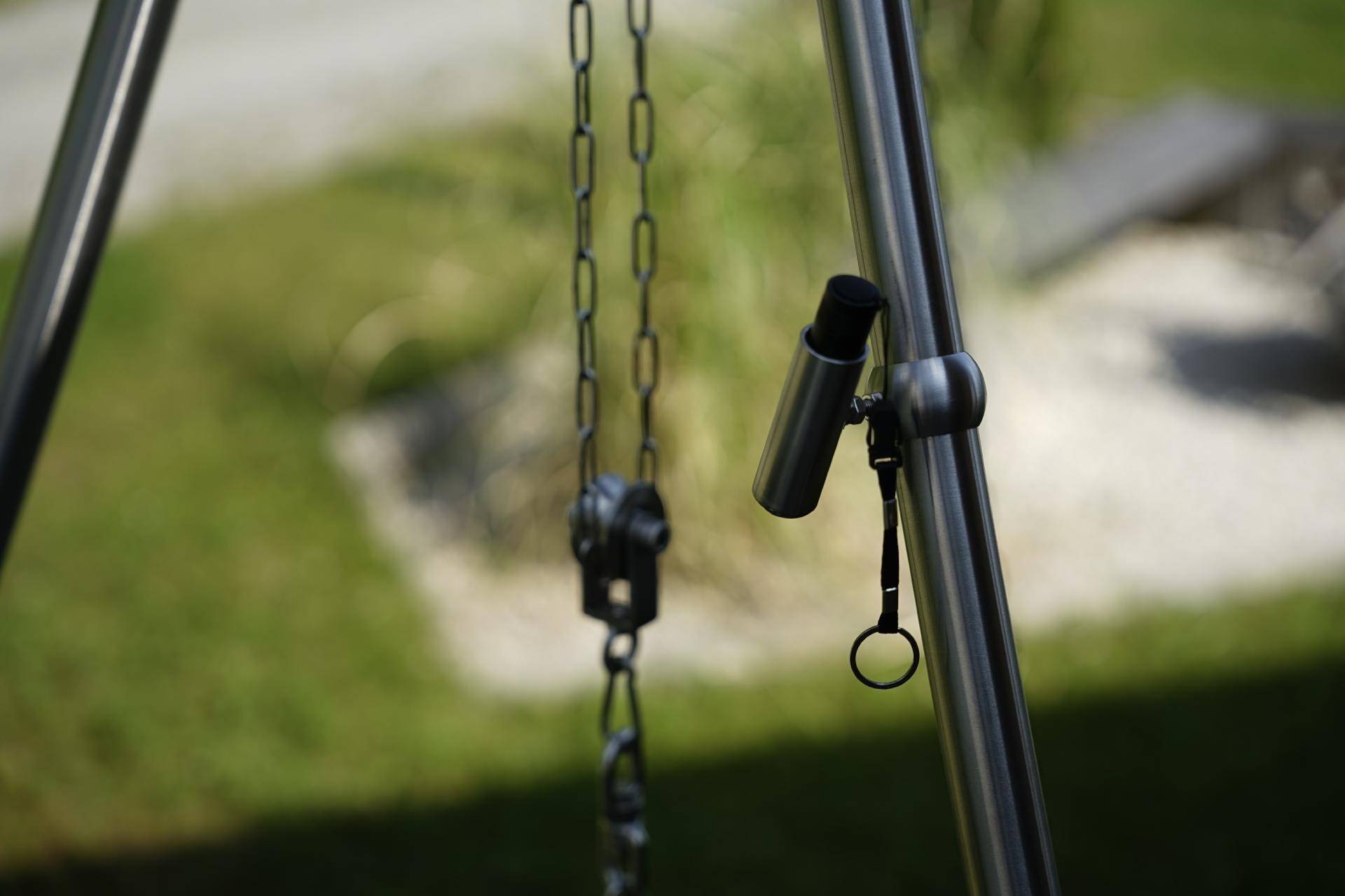 Taschenlampenhalter Beleuchtung für Grillgalgen Dreibein