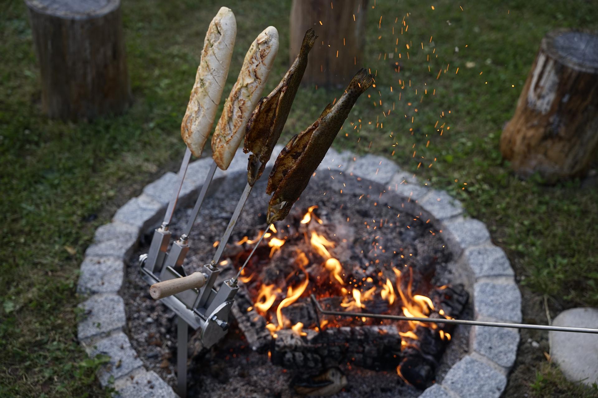 Spießeinsatz für Steckerlfisch passend für Flammlachshalter mit Rastverstellung Set